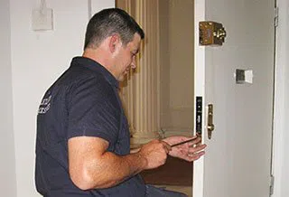 Safe Key Locksmith Service Cincinnati, OH 513-494-3058 - locksmith-6
